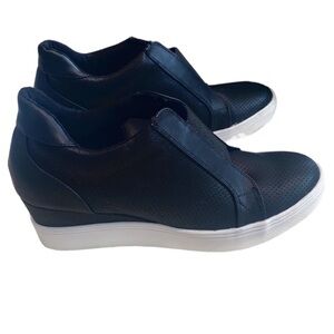 MIA Lyndsie Slip On Wedge Sneaker Size 9